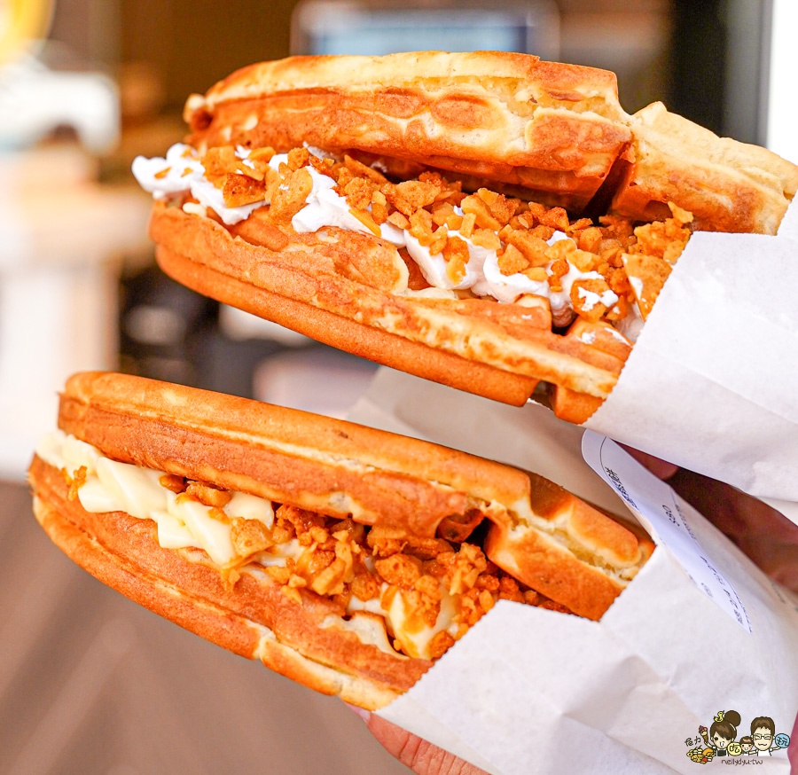 高雄小木屋 四維路 好吃鬆餅 專賣店 約會 聚餐 下午茶 點心甜點 爆量 銅板價格 爆料