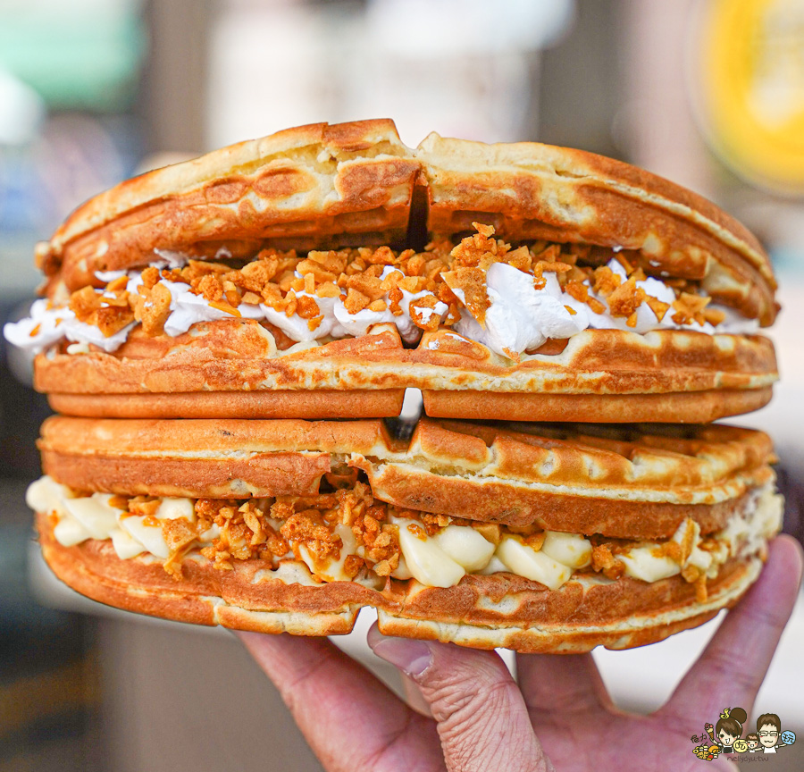 高雄小木屋 四維路 好吃鬆餅 專賣店 約會 聚餐 下午茶 點心甜點 爆量 銅板價格 爆料