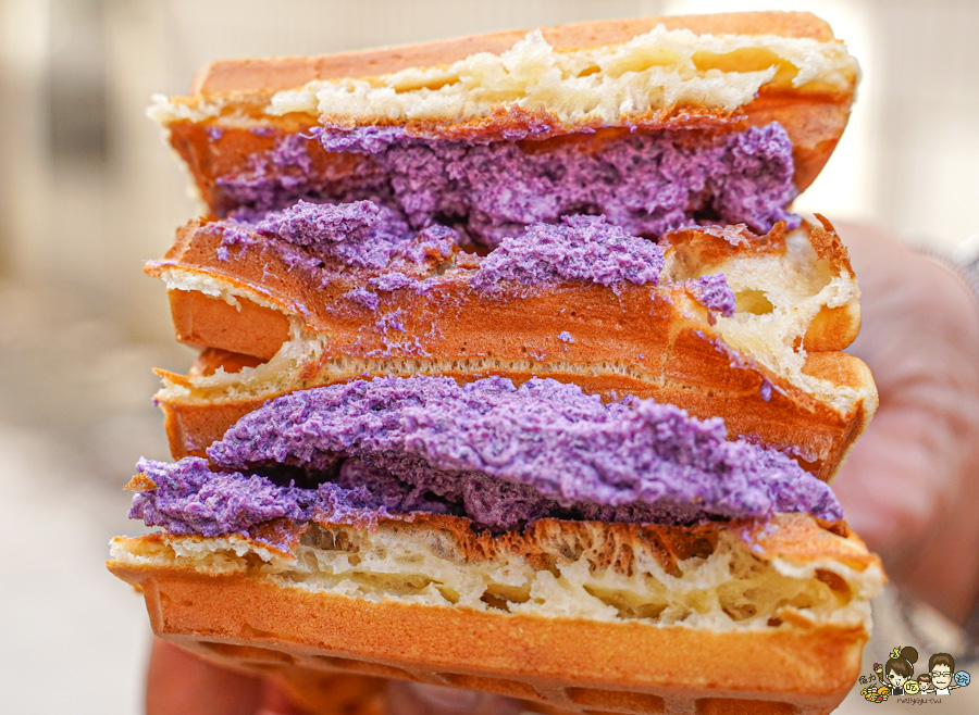 高雄小木屋 四維路 好吃鬆餅 專賣店 約會 聚餐 下午茶 點心甜點 爆量 銅板價格 爆料