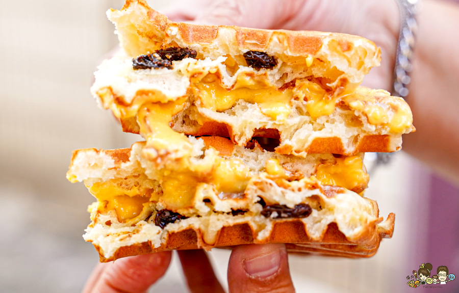 高雄小木屋 四維路 好吃鬆餅 專賣店 約會 聚餐 下午茶 點心甜點 爆量 銅板價格 爆料