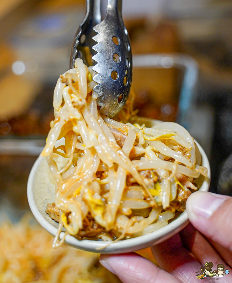 宏麵屋 高雄拉麵 好吃拉麵 必吃 在第十年 河堤社區 河堤美食 必吃 排隊 好吃 推薦 拉麵