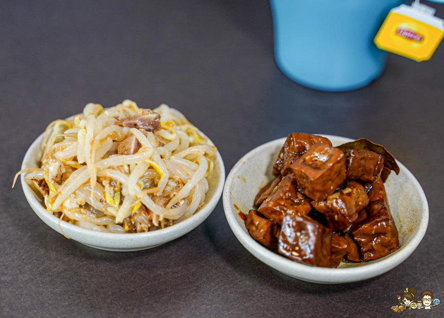 宏麵屋 高雄拉麵 好吃拉麵 必吃 在第十年 河堤社區 河堤美食 必吃 排隊 好吃 推薦 拉麵