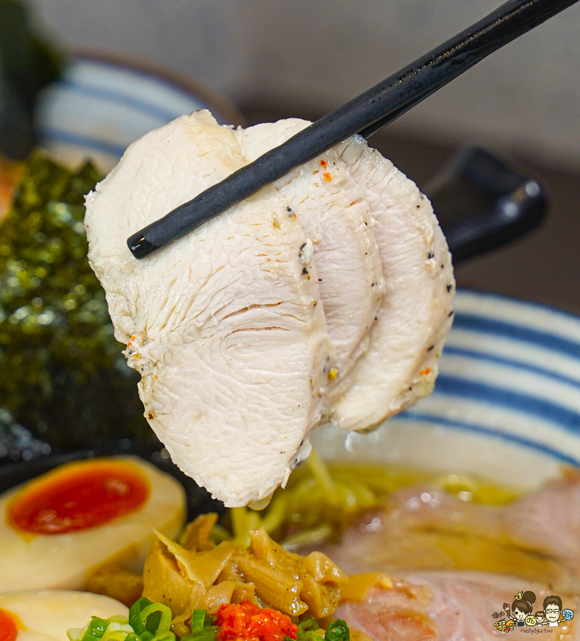 宏麵屋 高雄拉麵 好吃拉麵 必吃 在第十年 河堤社區 河堤美食 必吃 排隊 好吃 推薦 拉麵