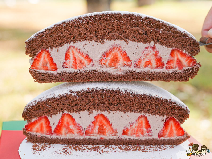 十月甜波士頓派 排隊 必買 必吃 草莓蛋糕 草莓波士頓派 限定 團購 必吃 冬季限定 高雄甜點 高雄蛋糕