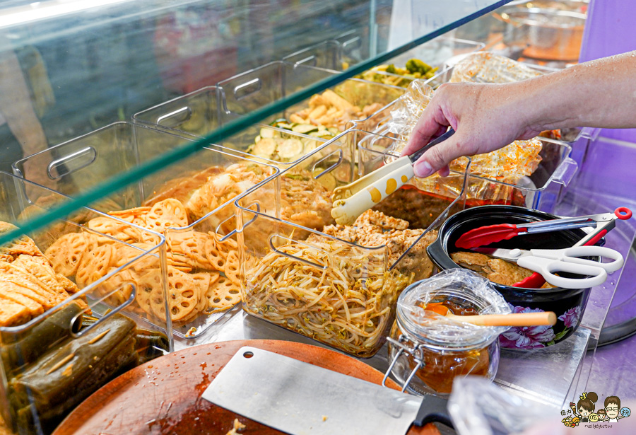 自由市場 必吃 好吃 推薦 老羅麻辣蔬滷 素食 蔬食 蔬菜 滷味 麻辣滷味 