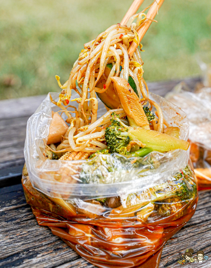 自由市場 必吃 好吃 推薦 老羅麻辣蔬滷 素食 蔬食 蔬菜 滷味 麻辣滷味 