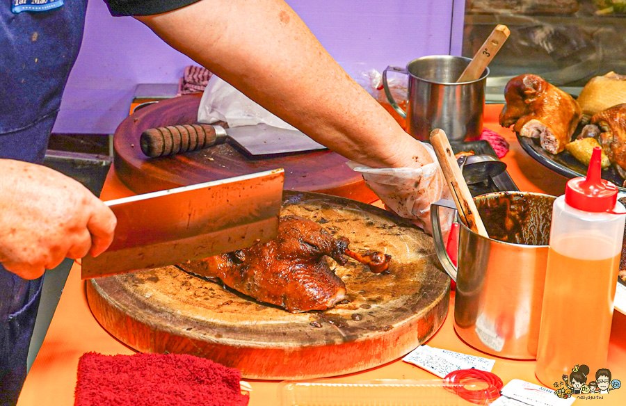 自由市場 醬鴨 天府醬鴨 傳承 好吃 回歸 必吃 排隊 麻辣鴨血 麻辣豆腐 豆乾 鳥蛋 好吃 推薦