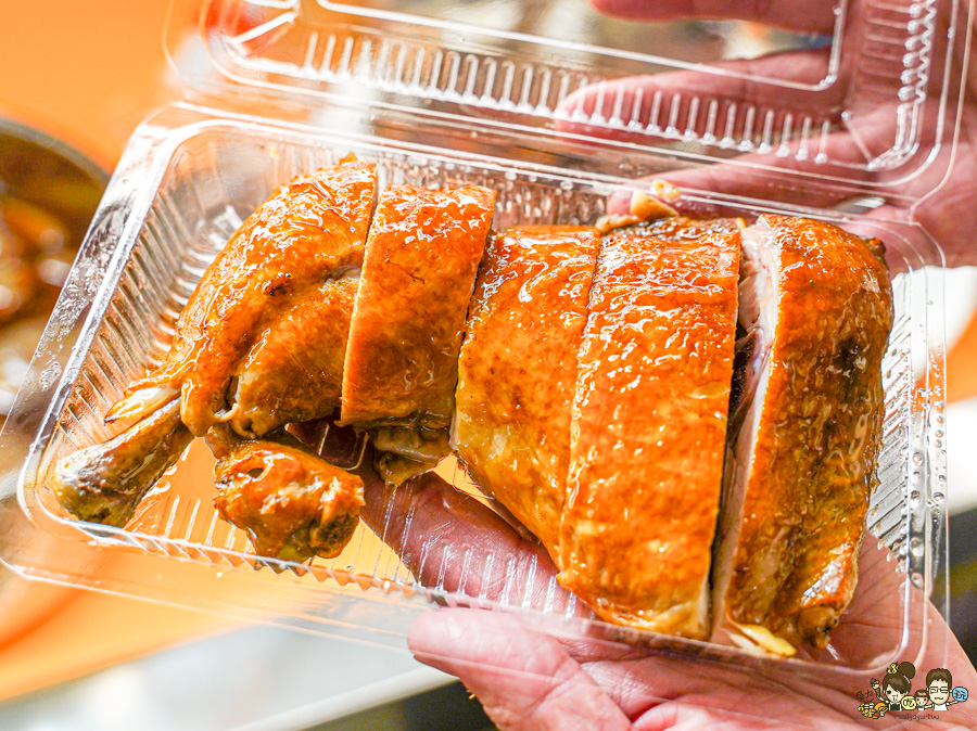 自由市場 醬鴨 天府醬鴨 傳承 好吃 回歸 必吃 排隊 麻辣鴨血 麻辣豆腐 豆乾 鳥蛋 好吃 推薦