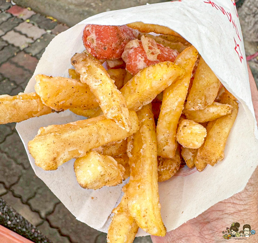 生意很好脆皮炸雞 鳳山美食 好吃 推薦 國宅美食 炸雞翅 雞皮 