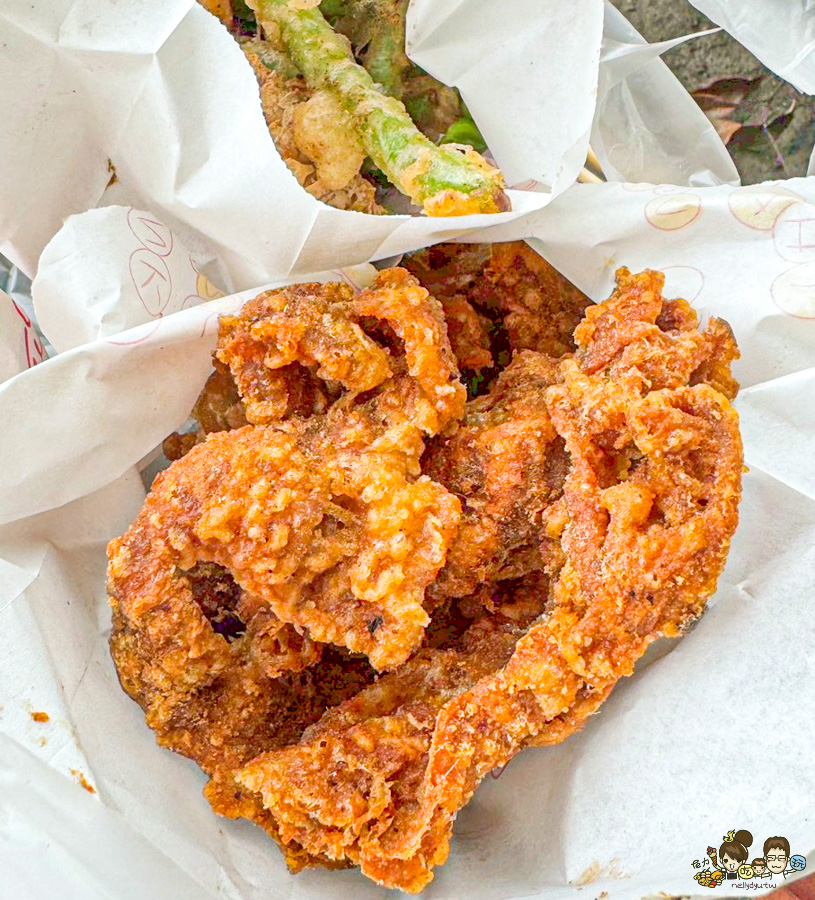 生意很好脆皮炸雞 鳳山美食 好吃 推薦 國宅美食 炸雞翅 雞皮 