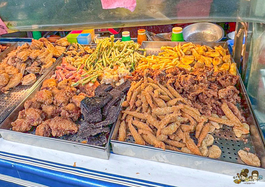 生意很好脆皮炸雞 鳳山美食 好吃 推薦 國宅美食 炸雞翅 雞皮 