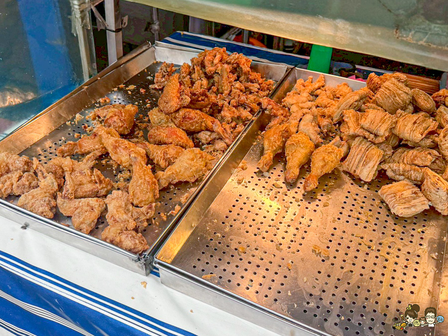 生意很好脆皮炸雞 鳳山美食 好吃 推薦 國宅美食 炸雞翅 雞皮 