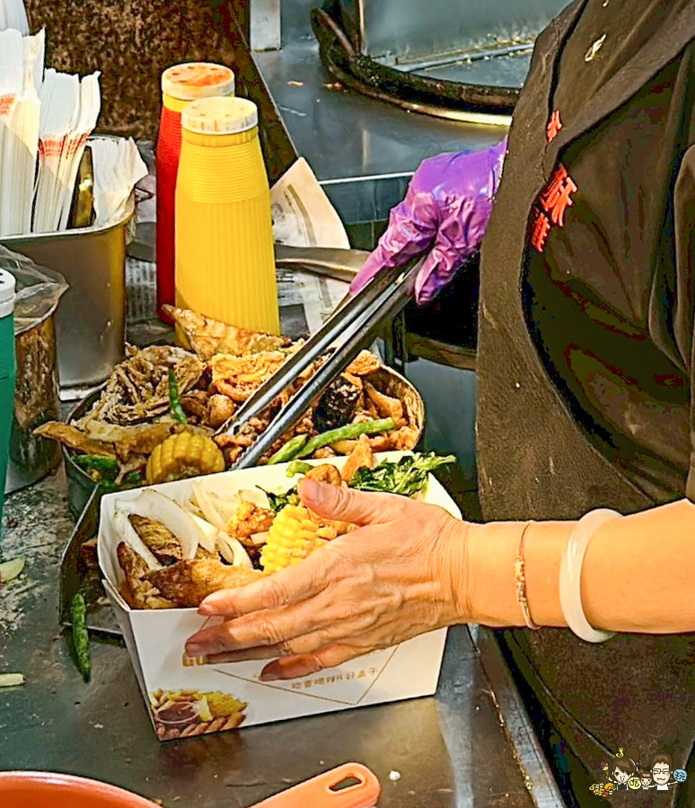 季酥酥鹽酥雞（原：上好吃鹹酥雞） 鹽埕美食 必吃 巷弄美食 炸物 鹹酥雞 高雄美食 鹽埕老店 好吃