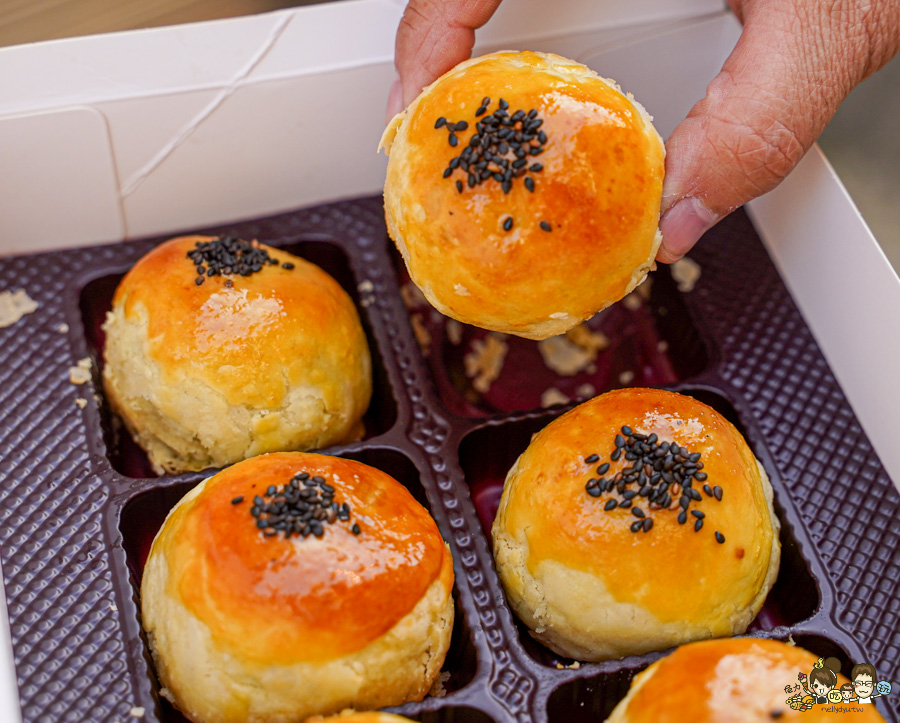 掌糕點 手撕蛋糕 芙蓉蛋塔 蛋黃酥 糕點 台南伴手禮 團購 甜點 蛋糕 月餅