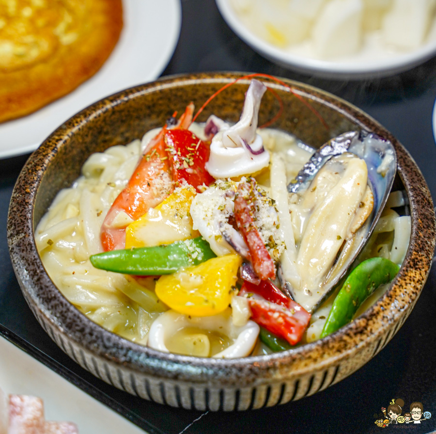 炙友日式餐廳 苓雅美食 日式料理 日本料理 生魚片 串燒 烤物 私房料理 特色 聚餐 聚會 消夜