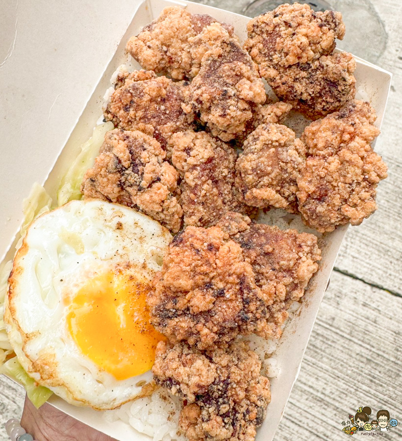 鹽埕 美食 必吃 便當 鹹酥雞飯 鹹酥雞 古早味 一稻田