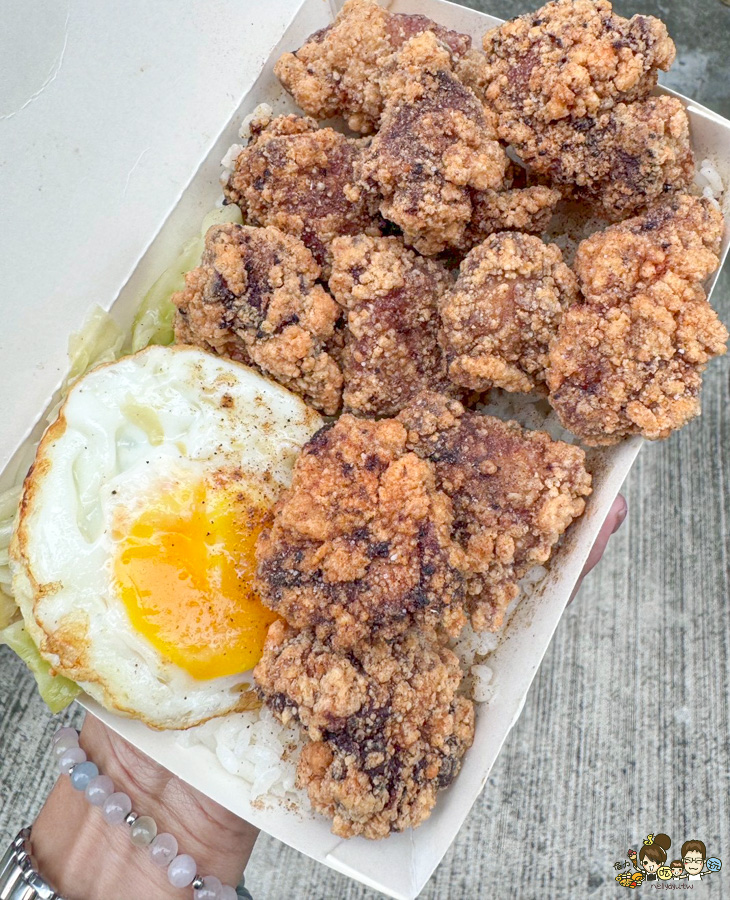 鹽埕 美食 必吃 便當 鹹酥雞飯 鹹酥雞 古早味 一稻田