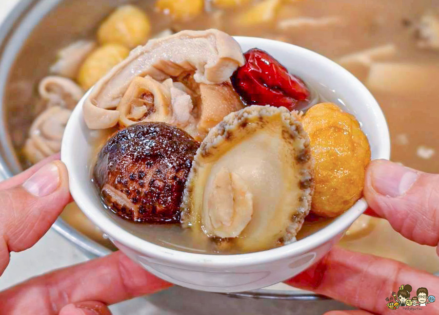 高雄年菜 外帶年菜 北高雄 左營 潮台菜 辦桌 團圓 秒殺 年味 豬腳 佛跳牆