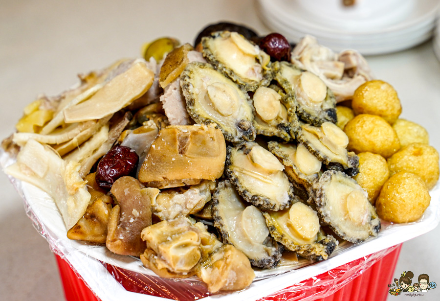 高雄年菜 外帶年菜 北高雄 左營 潮台菜 辦桌 團圓 秒殺 年味 豬腳 佛跳牆