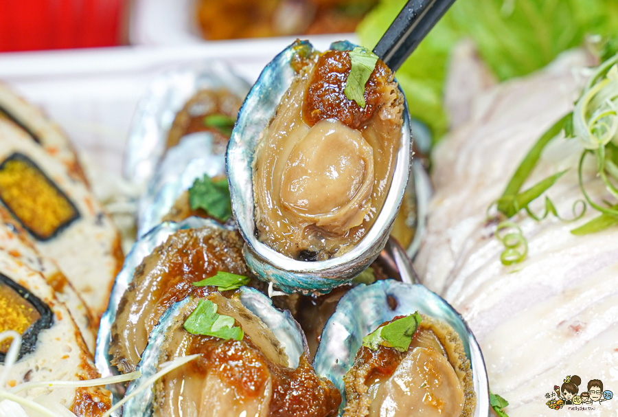 高雄年菜 外帶年菜 北高雄 左營 潮台菜 辦桌 團圓 秒殺 年味 豬腳 佛跳牆