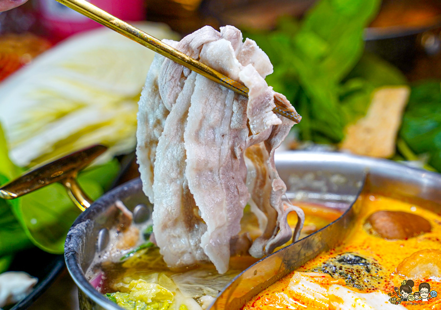 高雄鍋物 高雄火鍋 楠梓 楠梓聚餐 楠梓學區 學區 美食 桃金鍋物 自助吧 好吃 推薦 大肉盤 超值 