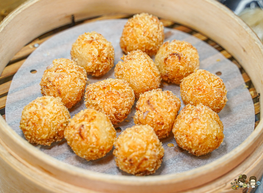 忠孝市場 寶弟港式點心站 港點 蒸龍 小吃 獨家 平價好吃 必吃 高雄港點推薦 炒飯 