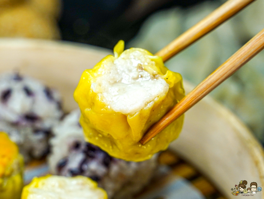 忠孝市場 寶弟港式點心站 港點 蒸龍 小吃 獨家 平價好吃 必吃 高雄港點推薦 炒飯 