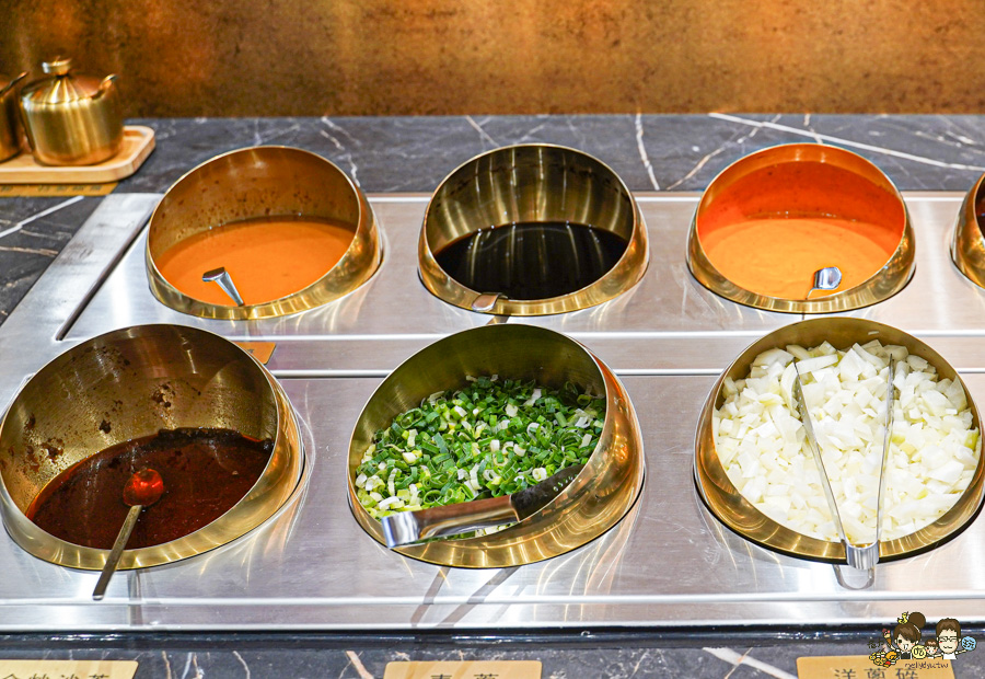 高雄鍋物 高雄火鍋 楠梓 楠梓聚餐 楠梓學區 學區 美食 桃金鍋物 自助吧 好吃 推薦 大肉盤 超值 