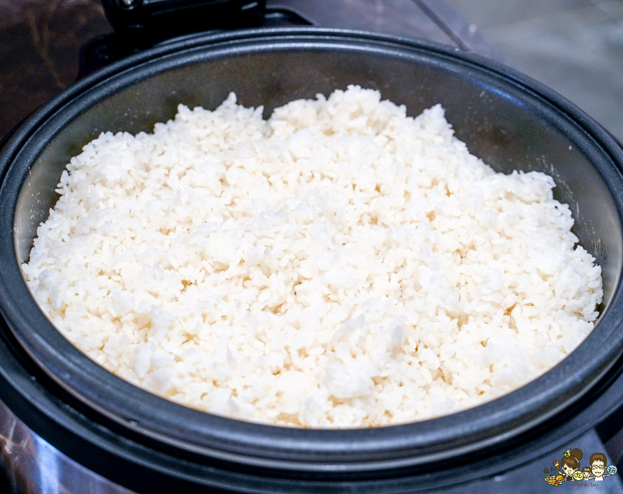 高雄鍋物 高雄火鍋 楠梓 楠梓聚餐 楠梓學區 學區 美食 桃金鍋物 自助吧 好吃 推薦 大肉盤 超值 