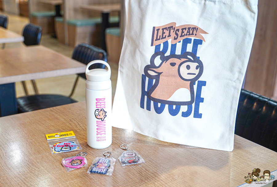 首次早鳥優惠 自助吧 歡樂 聚餐 推薦 親子 鳳山 牛室 牛排 排餐 約會 慶生 跨年 耶誕 必吃 必訪 文山特區'