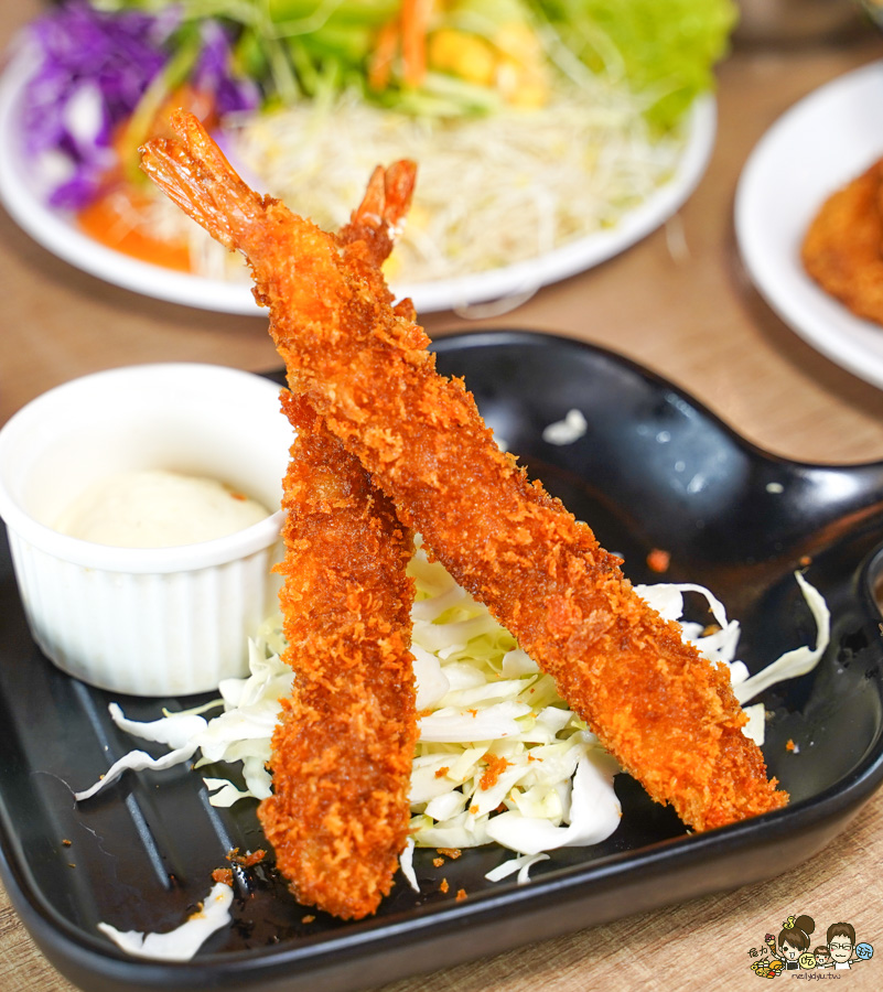 首次早鳥優惠 自助吧 歡樂 聚餐 推薦 親子 鳳山 牛室 牛排 排餐 約會 慶生 跨年 耶誕 必吃 必訪 文山特區'