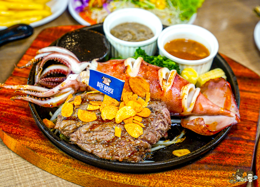 首次早鳥優惠 自助吧 歡樂 聚餐 推薦 親子 鳳山 牛室 牛排 排餐 約會 慶生 跨年 耶誕 必吃 必訪 文山特區'