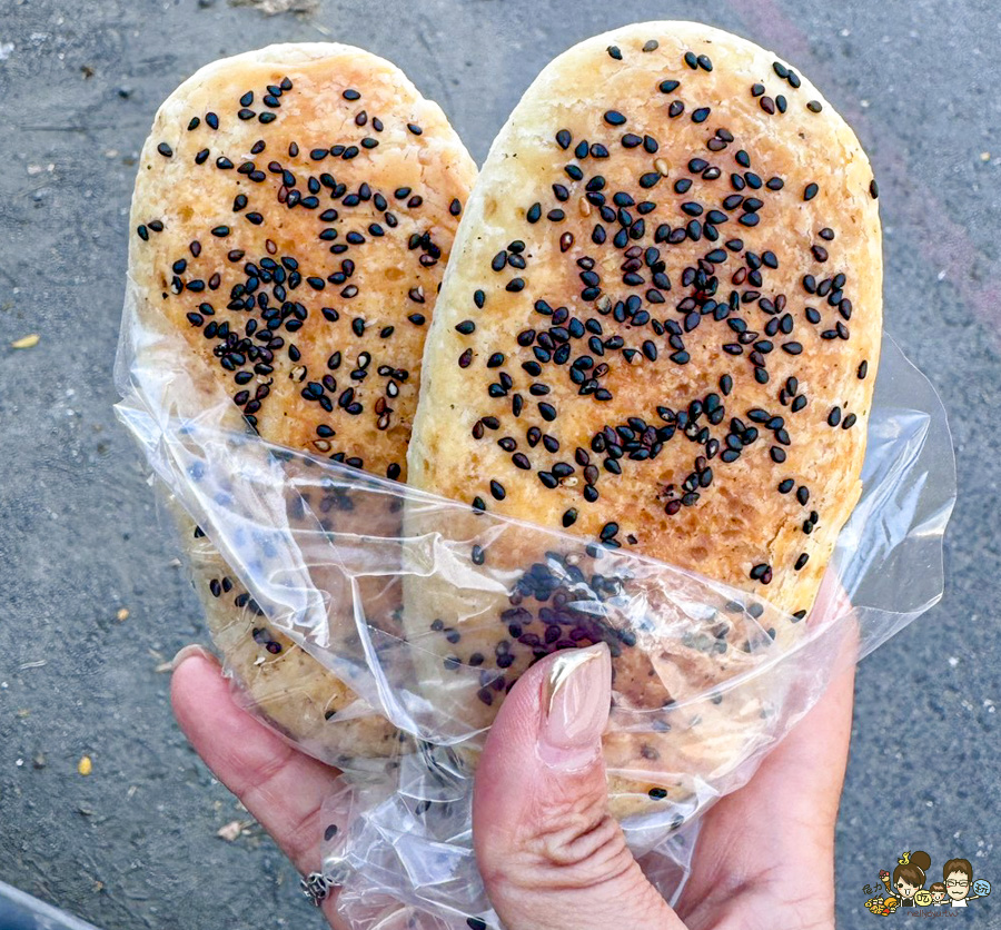 古早味碳烤燒餅 大寮燒餅 酥餅 甜燒餅 古早味燒餅 小店 路邊攤 銅板美食