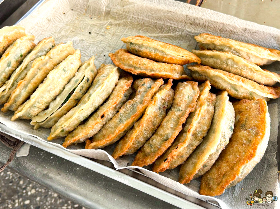古早味碳烤燒餅 大寮燒餅 酥餅 甜燒餅 古早味燒餅 小店 路邊攤 銅板美食