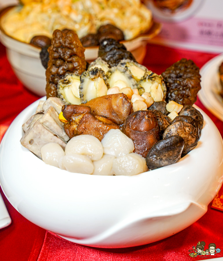 鄧師傅功夫菜 高雄年菜 團圓飯 豬腳 豬腳麵線 外帶年菜 團圓 私房菜 佛跳牆 