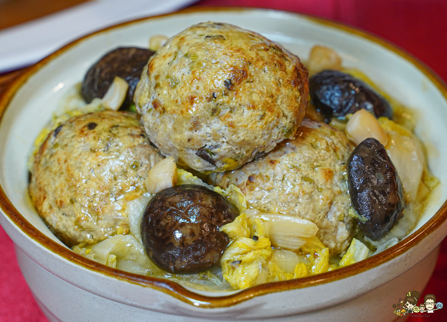 鄧師傅功夫菜 高雄年菜 團圓飯 豬腳 豬腳麵線 外帶年菜 團圓 私房菜 佛跳牆 