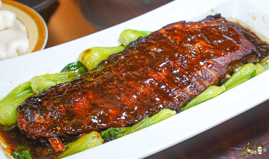 鄧師傅功夫菜 高雄年菜 團圓飯 豬腳 豬腳麵線 外帶年菜 團圓 私房菜 佛跳牆 