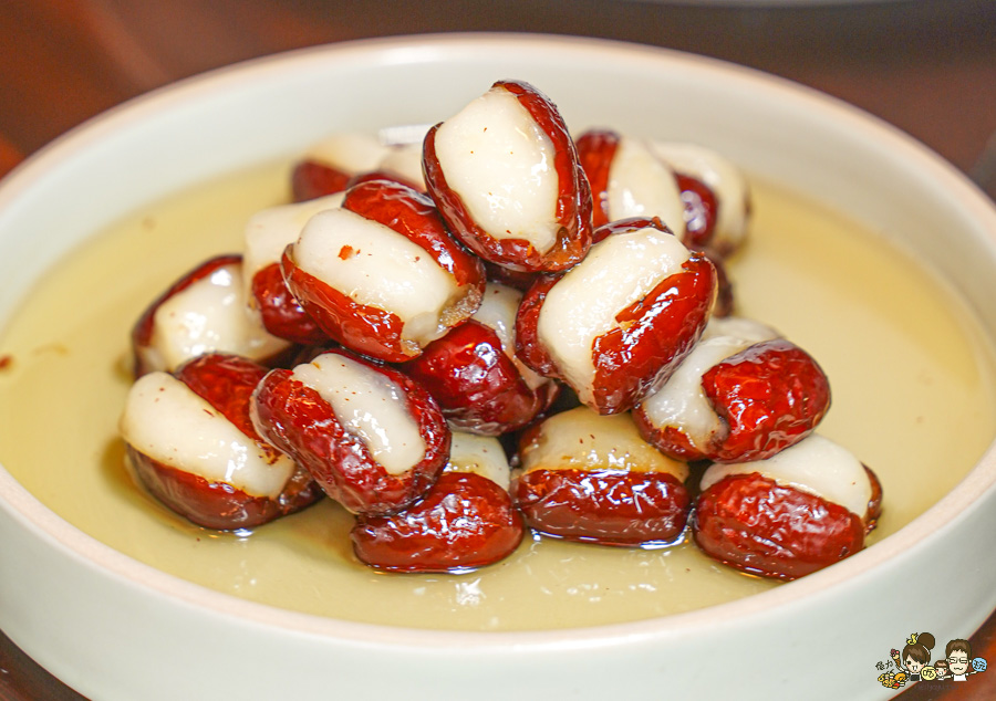 鄧師傅功夫菜 高雄年菜 團圓飯 豬腳 豬腳麵線 外帶年菜 團圓 私房菜 佛跳牆 