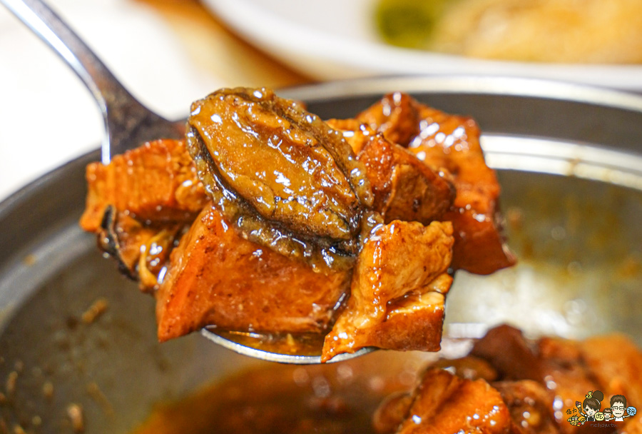 鄧師傅功夫菜 高雄年菜 團圓飯 豬腳 豬腳麵線 外帶年菜 團圓 私房菜 佛跳牆 