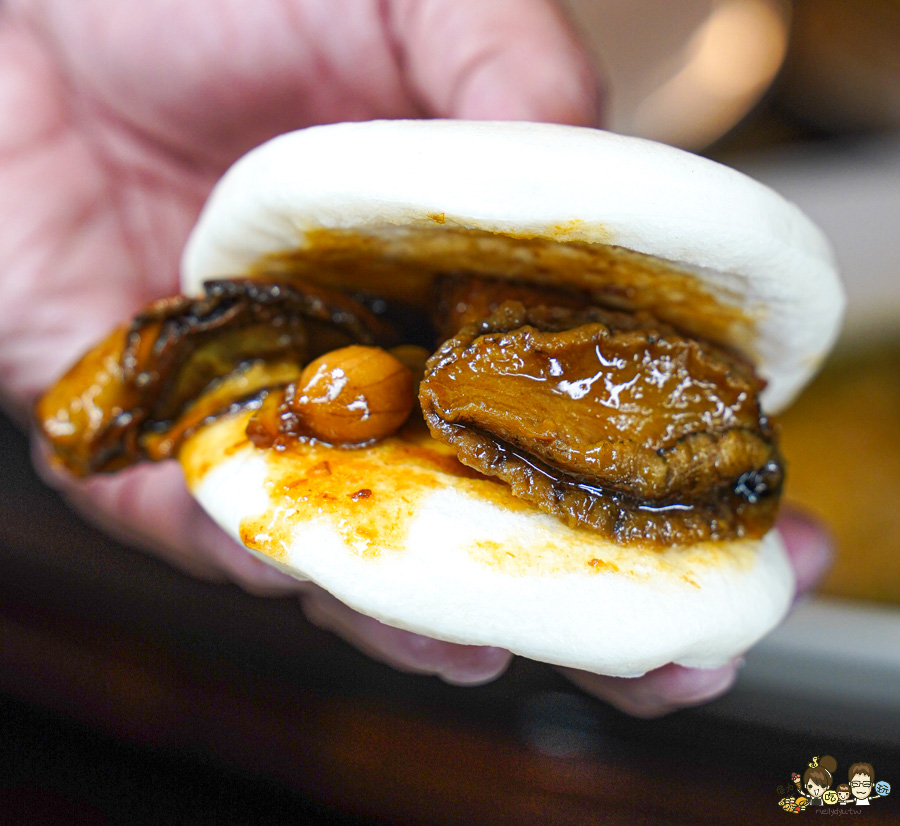 鄧師傅功夫菜 高雄年菜 團圓飯 豬腳 豬腳麵線 外帶年菜 團圓 私房菜 佛跳牆 