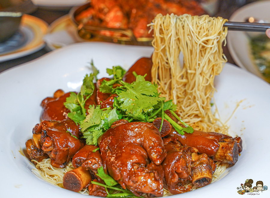 鄧師傅功夫菜 高雄年菜 團圓飯 豬腳 豬腳麵線 外帶年菜 團圓 私房菜 佛跳牆 