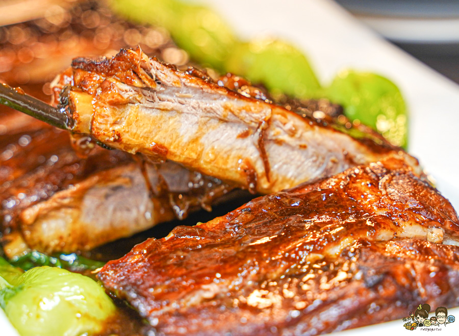 鄧師傅功夫菜 高雄年菜 團圓飯 豬腳 豬腳麵線 外帶年菜 團圓 私房菜 佛跳牆 