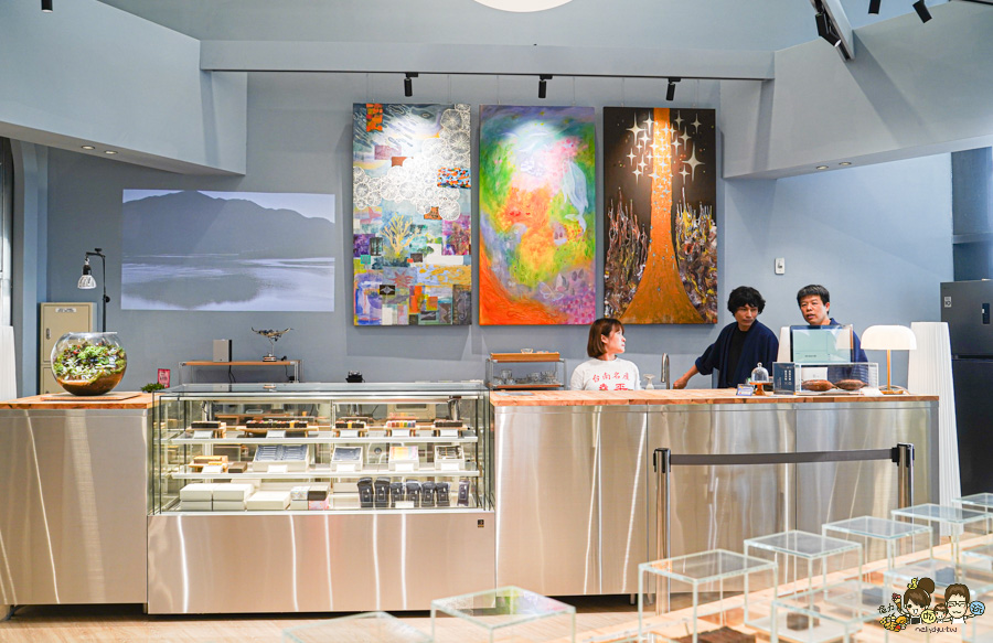 FOCUS 13 珊瑚廣場 高雄 海港 最美 咖啡店 韓系 商城 文創 禮物 百貨 好逛 高流 輕軌