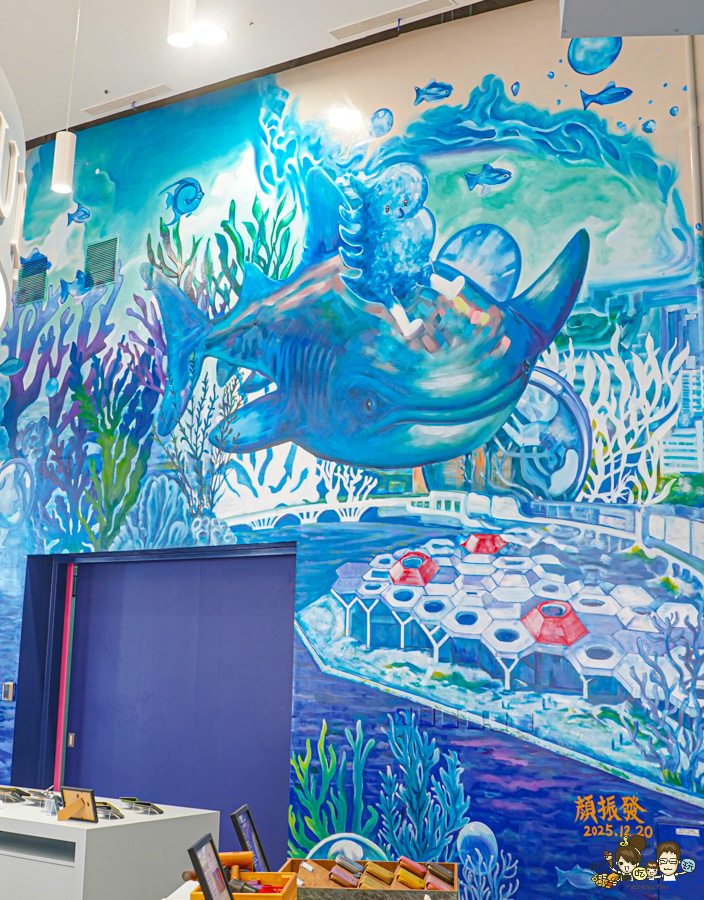 FOCUS 13 珊瑚廣場 高雄 海港 最美 咖啡店 韓系 商城 文創 禮物 百貨 好逛 高流 輕軌