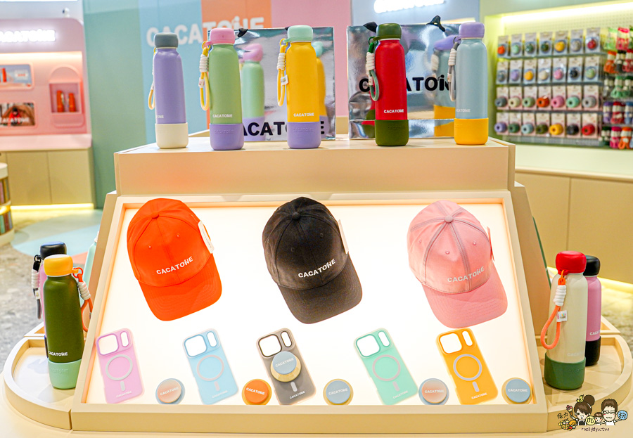 FOCUS 13 珊瑚廣場 高雄 海港 最美 咖啡店 韓系 商城 文創 禮物 百貨 好逛 高流 輕軌