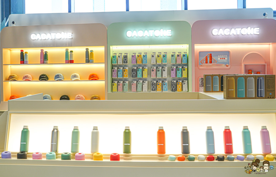 FOCUS 13 珊瑚廣場 高雄 海港 最美 咖啡店 韓系 商城 文創 禮物 百貨 好逛 高流 輕軌