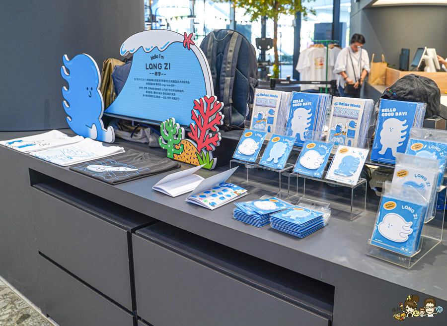 FOCUS 13 珊瑚廣場 高雄 海港 最美 咖啡店 韓系 商城 文創 禮物 百貨 好逛 高流 輕軌