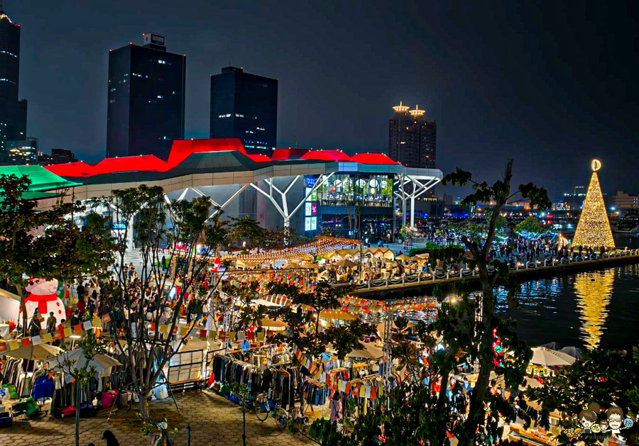 FOCUS 13 珊瑚廣場 高雄 海港 最美 咖啡店 韓系 商城 文創 禮物 百貨 好逛 高流 輕軌