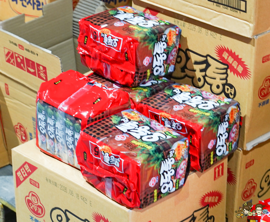 偉昶食品 台版好市多 巷弄 免會員 免費停車 LG家電 春節 伴手禮 春節禮盒 堅果禮盒 好買 泡麵 零食 台灣品牌