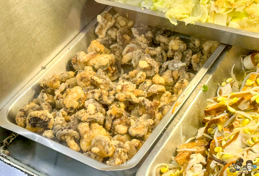 楠梓美食 高雄便當 老字號 自助餐 餐盒 和家小館 必吃 好吃 超值 便宜 排隊 便當 加工區